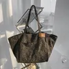 Kvällspåsar kvinnor kvinna handväskor leopard casual tote shopping vintage one axel mode 230329