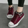 Klänningskor kvinnor vulkaniserade skor mode sneakers damer canvas skor sommar tränare svart korg femme casual denim tenis feminino 2022 aa230328