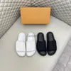 Pantofole da uomo firmate MIAMI Infradito Cuscino da piscina Comfort Slides Miami MULE Pelle di vitello Bom Dia Flats Pantofola da spiaggia estiva