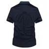 メンズカジュアルシャツプラスサイズ4XLメンズサマーショートシャツ貨物ミリタリーシャツ通気性クールな輸入服カミサソーシャルマスキュリナ230329