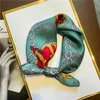 Halsdukar kvinnor liten satin silkes halsduk fyrkantig tryck wrap foulard femme näsduk bandana nack hår mager slips halsdukar 230328