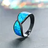 Anneaux de mariage breloque bague en or noir Simple mode bleu opale de feu Vintage femme géométrique pierre pour les femmes bijoux de mariée