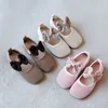 Athletic Outdoor 2023 Spring Summer Girls Shoes Air Mesh Breathable Kids Casual Shoes Children's Flats Cut-outs Bow-knot Sweet Princess Chic Soft W0329