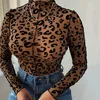 Damen Jumpsuits Strampler OMSJ Frauen Sexy Leopard bedruckter dünner Bodysuit Braun Stehkragen Langarm Jumpsuit Clubwear Tops Basic Overalls für Damen 230328