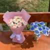 装飾的な花の手編集花糸のかぎ針編みローズカーネーションブーケウェディングデコレーション偽の手作りバレンタインギフト