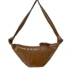 Sac en cuir pour femmes Huile Cire Cuir de vachette Français Sac sous les bras Doux Cool Cuir souple Grande capacité Sac à bandoulière Simple Épaule Femmes 230329