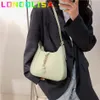 Bolsos de noche Bolsos y bolsos de marca de lujo Bolso bandolera de hombro de cuero de diseñador de calidad superior para mujer Moda Underarm Girl Sac 230329