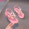 Sandały Summer Girls Buty Niedźwiedź Mary Janes Flats Flying Princess Buty Baby Dance Buty dziecięce Sandały Childrens Wedding Buty Pink 230329