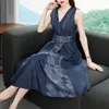 Freizeitkleider TIYIHAILEY Vintage Damen Lange Wadenmitte Sommer Denim S-XL Ärmelloses Kleid V-Ausschnitt Hohe Taille Patchwork 230329