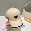 Cappelli a secchiello regolabili Mens Woemns Designers Luxurys Berretti da baseball Triangolo di moda Lettere Strisce Cappelli da sole per le vacanze estive al mare