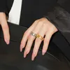 Designer da moda Cadeia de metal anel quadrado Marca grossa feminino Gold Silver Finger Ring Street Acessórios
