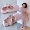 Athletic Outdoor 2023 Spring Summer Girls Shoes Air Mesh Breathable Kids Casual Shoes Children's Flats Cut-outs Bow-knot Sweet Princess Chic Soft W0329