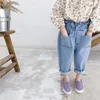 Jeans Baby Mädchen 2023 Frühling und Herbst Kleidung Mädchen koreanischen Stil Knospe hohe Taille Freizeithose mit Holzohren