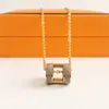 Colares com pingente H clássico de designer de luxo feminino aço inoxidável ouro 18 quilates corrente colar com letras joias