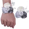 Fleurs décoratives Poignet Fleur Pour La Mariée Et Les Demoiselles D'honneur Marié Corsage Ensemble Simulation Hommes Femmes Partie Boutonnière Satin Rose Broches Broches