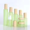 Mat Green Glass Bottle Crème Jar Spray Lotion Pomp Flessen Cosmetische container 20 ml 30 ml 40 ml 60 ml 80 ml 100 ml 120 ml met geïmiteerde houten