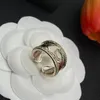 Pierścień otwierająca modę dla damskiej klasy klasyczny złoty pierścionek para bague luksusowy projektant kobiet złamane diamentowe pierścionki