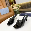 Markalı Kadın Sandalet Tasarımcı Slaytlar Fırçalı Deri Zarif Yükseklik Yaz Ekran Yüksek Topuklu Moda Düz Flip Flops Plaj Klasik Ayakkabı Kutulu