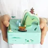 Dekorative Figuren Holzspielzeug Music Box Geburtstag Mädchen wechselner Freundin Lautsprecher Gegenstände Regalos de Navidad Weihnachtsgeschenke DL60MB