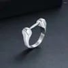 Kluster ringar silver färg hantel ring för män rostfritt stål fitness sport mode punk cool smycken present oss storlek 7-11