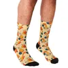 Mens Socks 2023 Funny Retro Space Invaders 패턴 인쇄 힙합 남자 행복한 귀여운 소년 스트리트 스타일 미친