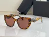 Óculos de sol femininos para homens homens de sol, estilo de moda protege os olhos lentes UV400 com caixa aleatória e case 19zs