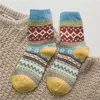 Sokken Hosiery 5 paar 1 partij Witner Dikke Dikke Warm Wool Dames Sokken Vintage Kerstsokken Kleur Socks Gift Moda Damessokken 230330