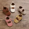 Första vandrare födda baby båge non slip gummi sula prinsessan höst mode rand wave design småbarn skor 0-18 månader 230330