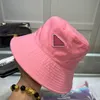 المصممين رجل إمرأة قبعة بحافة القبعات المجهزة الشمس منع بونيه قبعة قبعة بيسبول Snapbacks في الهواء الطلق فستان الصيد بيني 7 ألوان