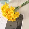 装飾的な花の花輪daffodils人工花シミュレーションウェディングパーティーホームデコレーションリビングルームベッドルームアレンジメントPograph
