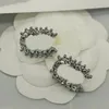 23SS 20 Style 18K Altın Kaplama Tasarımcı Harfler Stud Pubsel Uzun Küpe Dungle Kristal Geometrik Lüks Kadınlar Rhinestone Pearl Düğün Partisi Jewerlry Aksesuarları