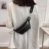 Designers de concepteurs élégants en cuir Pu en cuir neuf sacs de taille pour les femmes de taille packs élégants sac large sangle large sac à poitrine crossbody
