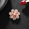 Brosches 1 PC Helt Jewelled CZ Flower Luxury Exquisite Plant Lapel Pins Suit-Coat Wedding Dress Suit Accessories