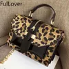 Bolsas fêmeas nxy Novas sacolas de ombro de leopardo da moda retrô de moda retro bolsas de ombro portáteis de cadeia bolsas mensageiras de grande capacidade 230308