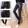 Hommes Jeans Automne Hiver Arrivé Personnalité Mâle En Cuir Épais Pantalon Mince Vêtements PU 230330