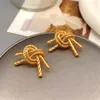Серьги -грибы европейские и американские ретро -металлические стиль для женщин элегантный простой простые покрытия 18 тыс. Золотых украшений