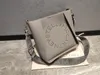 Stella McCartney Crossbody-väska 366 Kvinnor Kohud Metallspänne Hög kapacitet Äkta läder Perforerad logotyp Litchi-mönster Brev Axelrem Designer Lyxväska