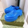 أعلى مصمم النعال منصة النساء مثقبة G Sandals Shoes Foam Sandal Beach Slides Woman Clipper