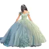 2023 Mint Luxury Quinceanera Dresses Ball Gown Off Shoulder 레이스 아플리케 3D 꽃 꽃 플러스 크기 바비 달콤한 16 코르셋 백 공식 파티 이브닝 ​​가운