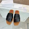 2023 Designer Cross Roman Woody Pantofole Sandali con suola in gommapiuma Sandali da donna con perle Mocassini in pelle di vacchetta Pantofola larga sandalo piatto estivo