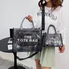 Bolsos de hombro de diseñador superior Bolso de playa de moda Jalea transparente Alta capacidad para mujer Bolso de tendencia de la calle Marca Totes Temperamento para niñas Cuerpo cruzado