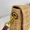 Borsa di paglia con nappa Borse a tracolla Summer Beach Borse tessute Tracolla in pelle a catena Hardware in metallo Lettera Tassel Hasp Tasca interna con cerniera Pochette