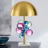 Lámparas de mesa Lámpara de hierro forjado de oro moderno para dormitorio, mesita de noche, bola de cristal de lujo, luz de mármol, sala de estar, escritorio de estudio