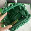 Correa de hombro de cuero Bolsos de hombro MINI POUCH para mujer Mini bolso de moda Tejido de color sólido Bolso cruzado Hobo Totes