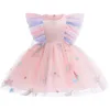 Abiti per ragazze Estate Neonate Vestito Manica da volo Fiocco Abito da compleanno Tulle Figura Principessa nata Compleanno Baby Barbecue Dress 230329