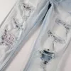 Erkekler Kot Hafif Mavi İnce Fit Sokak Giyim Moda Tarzı Sıkıntılı Sıska Streç Yıkılmış Delik Tie boya Bandana Yamaları Yatma 230330