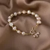 Strand Beaded Strands Eakvalin Bracelet de perles d'eau douce exquis Zircon abeille conception de Niche pendentif étudiant petite amie bijoux élégants