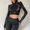 Kvinnors tshirt Artsu Black Crop Top Buckle Patch Work Net Sexig Tshirt Y2K Street Clothing Cut Long Sleeve Zipper Women's Tshirt 230329