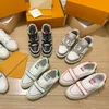 Designer Coach schoenen Luxurys Casual schoenen mannen en vrouwen witte natuurlijke groene grijs crème zwarte heren sportschoenen UNC Bourgondië paarse sportschoenen.