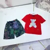 Ensemble bébé marque de luxe t-shirt enfant 2 photos motif ours vêtements de marque pour enfants à manches courtes garçons filles ensembles ensemble enfant en bas âge Graffiti coloré 115 âges été Tee 7 couleurs meilleur